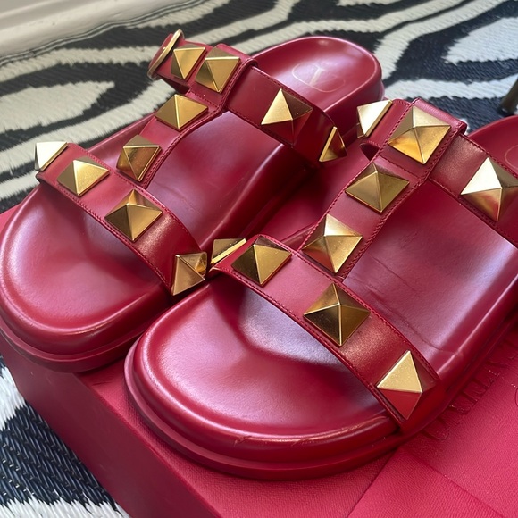 Valentino Roman stud slides - Picture 4 of 5